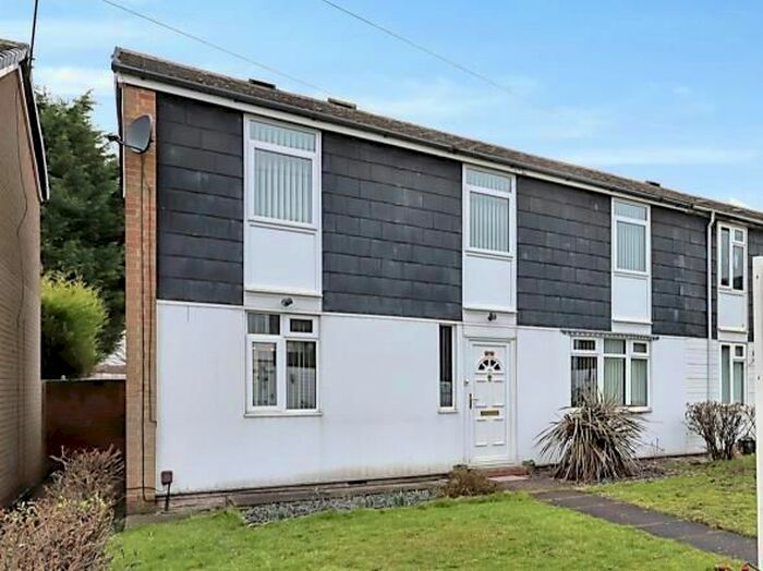 3 Bedroom Property To Rent In Woodside, Wolverhampton, WV11