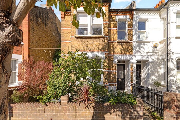 1 Bedroom Flat For Sale In Ridley Road, London, SW19