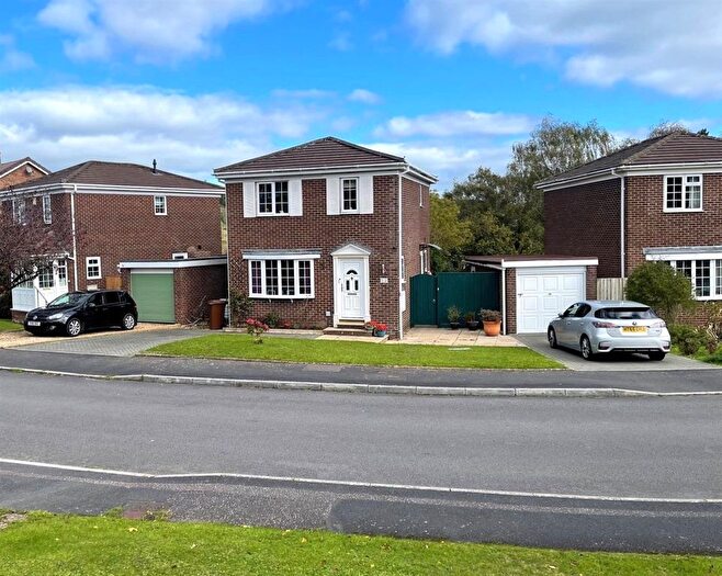 3 Bedroom Detached House For Sale In Aldrin Road, Pennsylvania, Exeter, EX4