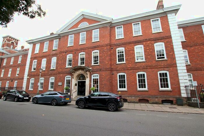 2 Bedroom Apartment To Rent In Southernhay East, Exeter, EX1