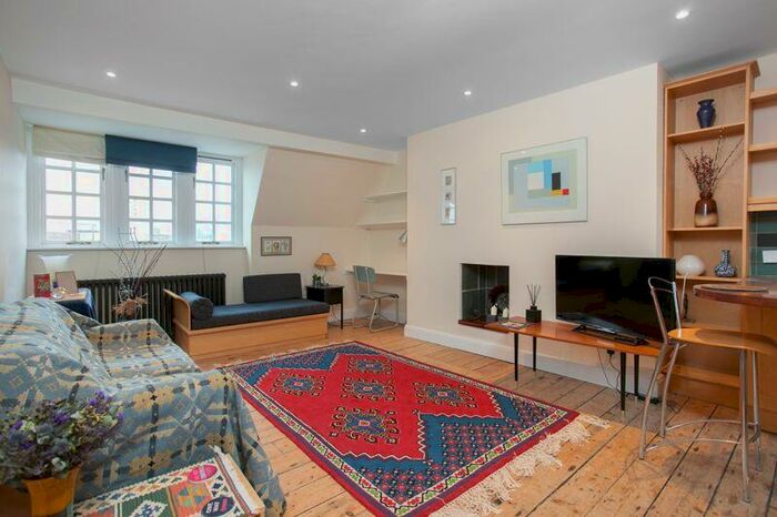 2 Bedroom Apartment To Rent In -, New North Road, Hoxton, London, N1