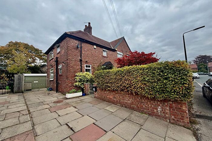 3 Bedroom Semi-detached House To Rent In Barns Place, Hale Barns, WA15