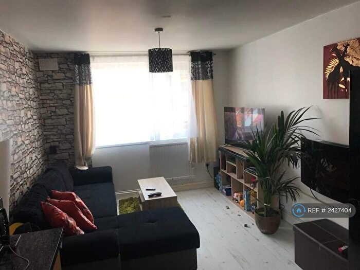 1 Bedroom Flat To Rent In Mill Road, Gillingham, ME7