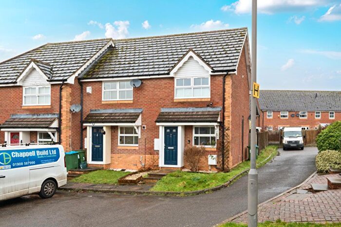 2 Bedroom Terraced House For Sale In Simmons Court, Aylesbury, HP21