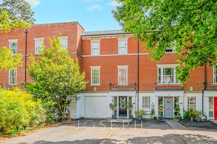 4 Bedroom Town House For Sale In Alan Road, Ipswich, IP3