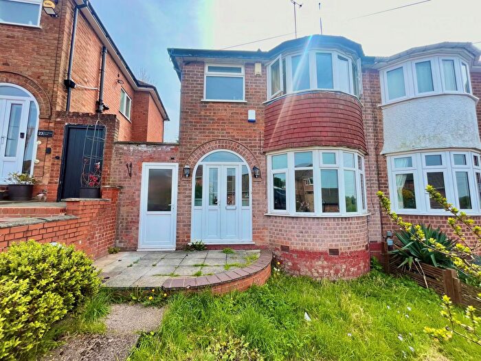 3 Bedroom Semi-Detached House To Rent In Kernthorpe Road, Birmingham, B14
