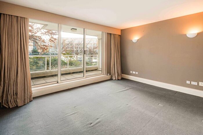 1 Bedroom Flat To Rent In Chelsea Harbour, Chelsea, SW10