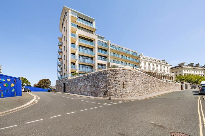 2 Bedroom Apartment To Rent In Azure, Plymouth, PL1