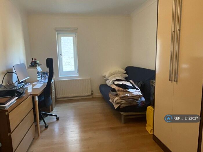 2 Bedroom Flat To Rent In Aran Lodge, London, NW6