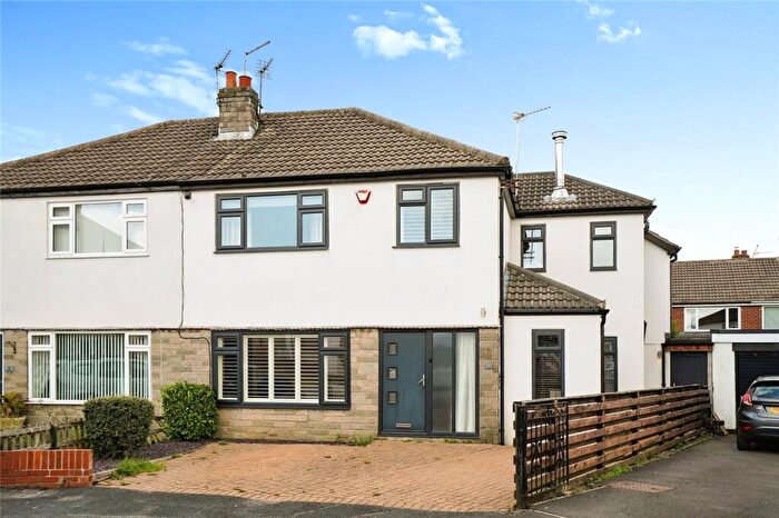 4 Bedroom Terraced House To Rent In Red Hall Green, Leeds, LS14