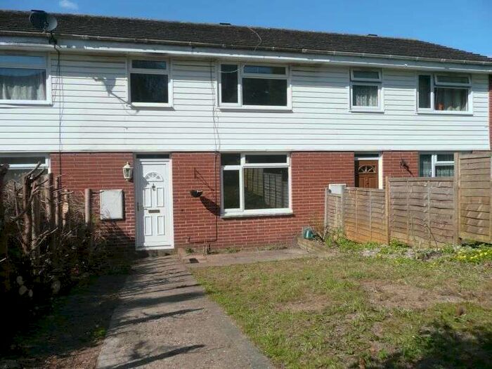 2 Bedroom Property To Rent In Southend Road, Andover, SP10