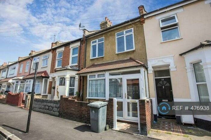 3 Bedroom Terraced House To Rent In Pretoria Road, London, E16