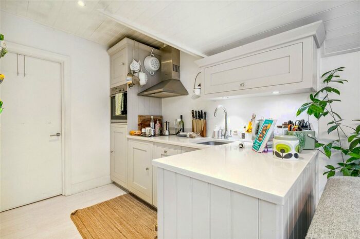 1 Bedroom Flat To Rent In Church Road, Barnes, London, SW13