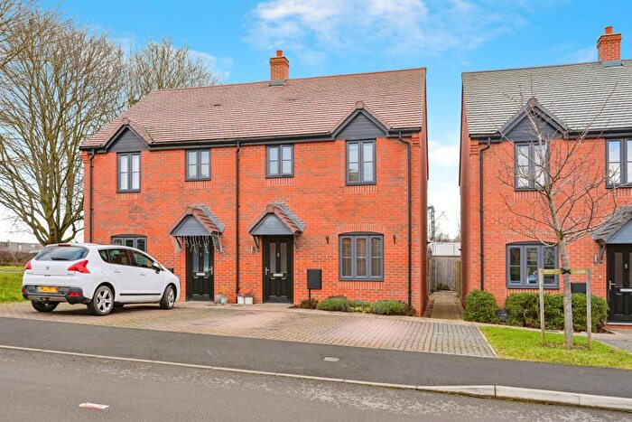 3 Bedroom Semi-Detached House For Sale In Vallentin Way, Lichfield, WS13