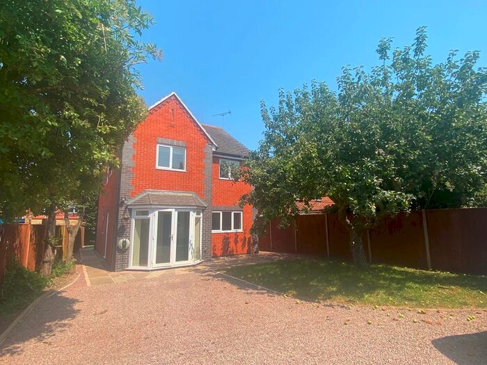 4 Bedroom Detached House To Rent In Bretforton Road, Honeybourne, WR11