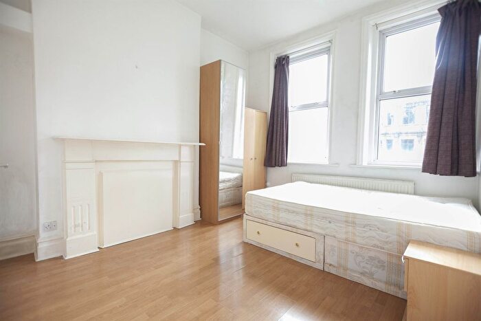 Studio To Rent In Finchley Road, Swiss Cottage, NW3