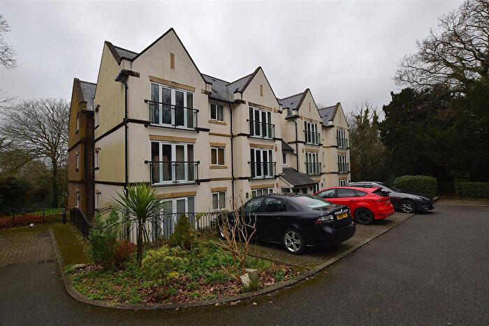 2 Bedroom Flat To Rent In Hollington Park Road, St Leonards On Sea, TN38