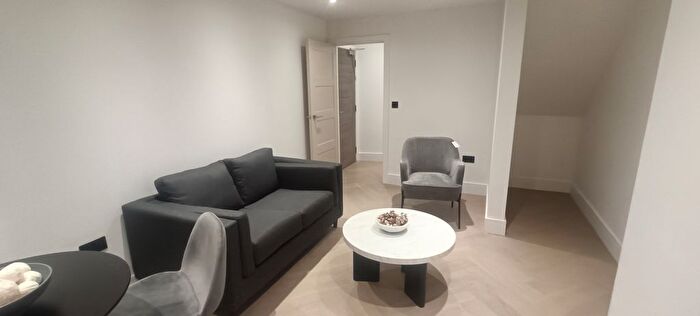 1 Bedroom Flat To Rent In Long Row, Nottingham, NG1