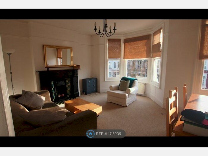 2 Bedroom Flat To Rent In Buchanan Gardens, London, NW10