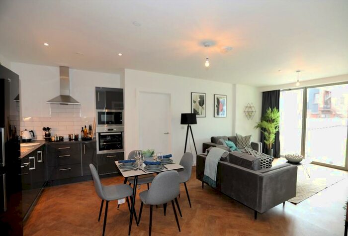 2 Bedroom Apartment To Rent In Broadside, Oldham Road, New Cross, M4