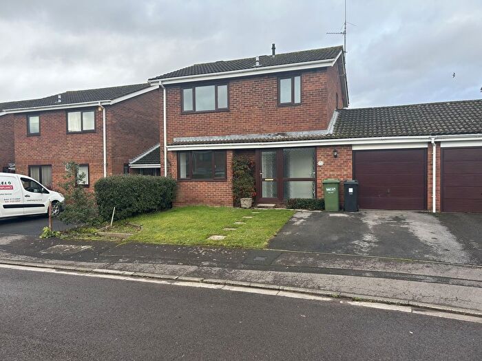 4 Bedroom Property To Rent In The Meadows, Hanham, Bristol, BS15