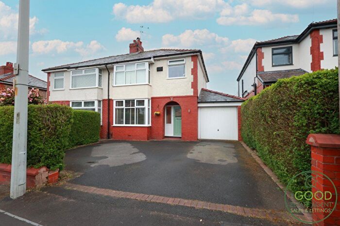 3 Bedroom Semi Detached House For Sale In Woodplumpton Road, Preston, PR2