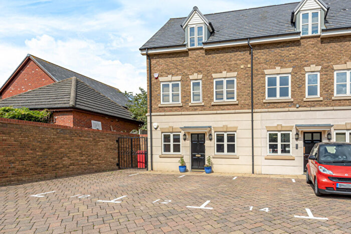 2 Bedroom Apartment To Rent In Ayrton Close, Grange Farm, Milton Keynes, MK8