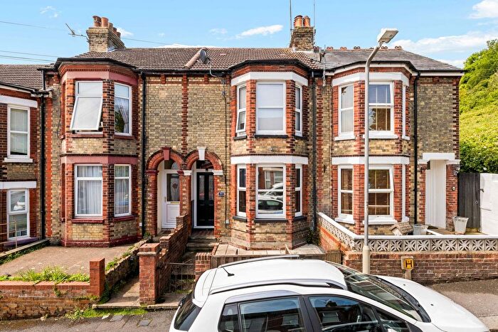 3 Bedroom Terraced House For Sale In Malmains Road, Dover, CT17