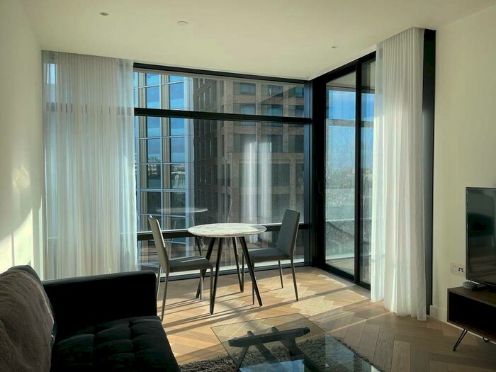 1 Bedroom Apartment To Rent In Worship Street, London, EC2A