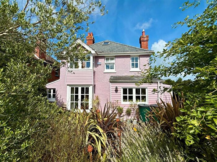4 Bedroom Detached House For Sale In Freshwater, Isle Of Wight, PO40