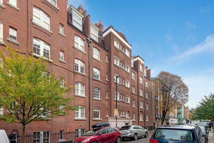 2 Bedroom Flat To Rent In Sandwich Street, London, WC1H