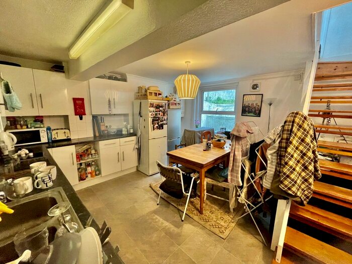 3 Bedroom Terraced House To Rent In Washington Street, Brighton, BN2