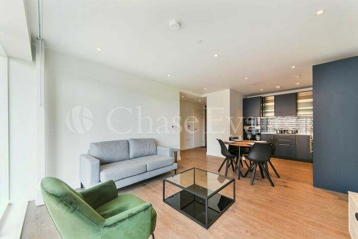 2 Bedroom Flat To Rent In Alexandra Palace Gardens, Clarendon, Hornsey, N8