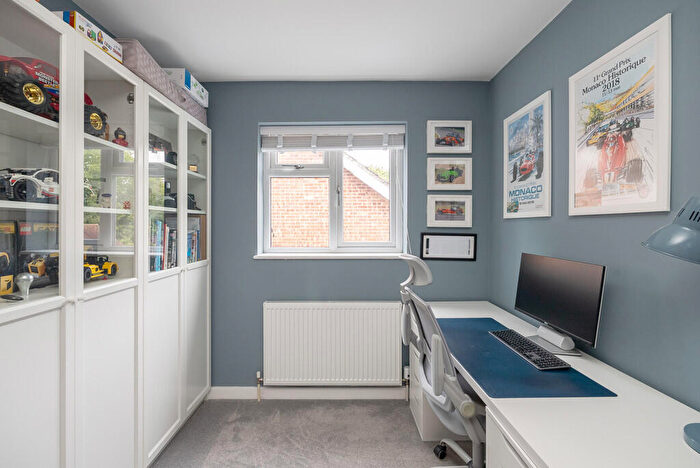 4 Bedroom Detached House For Sale In The Orchard, North Holmwood, RH5