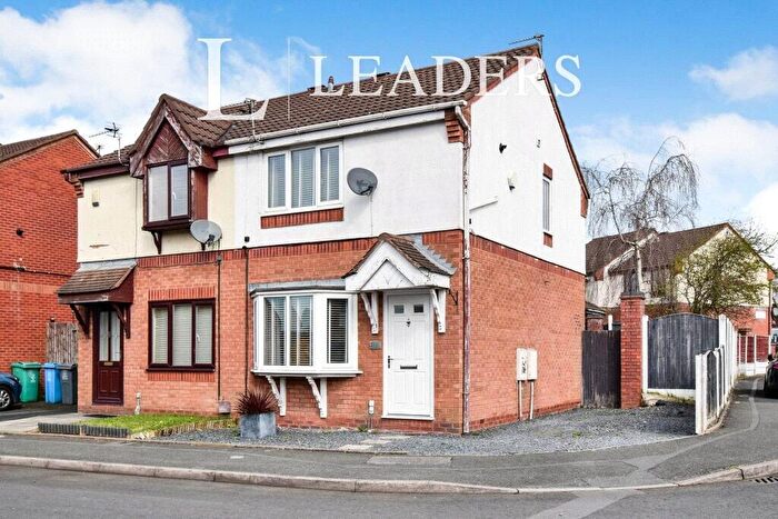 2 Bedroom House To Rent In Oakley Close, M40