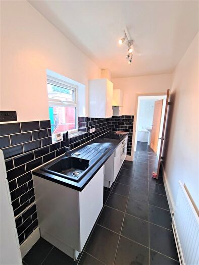 2 Bedroom Terraced House To Rent In Station Street, Wigston, LE18