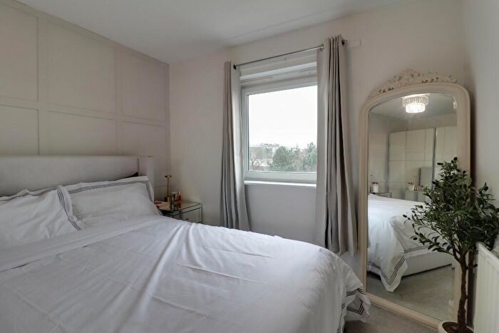 1 Bedroom Flat For Sale In Parkhouse Court, Hatfield, Hertfordshire, AL10