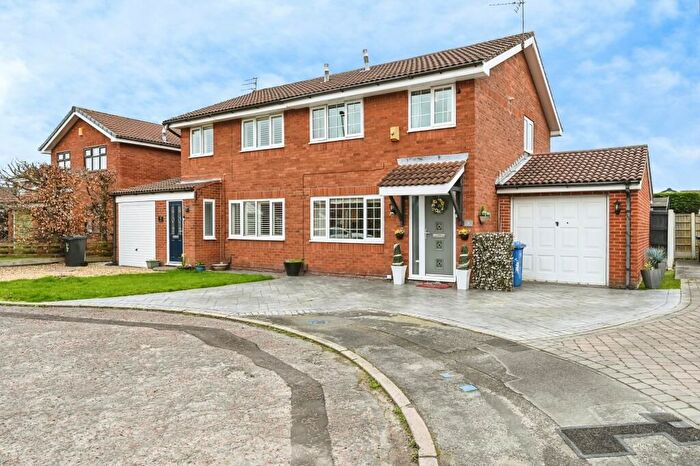 3 Bedroom Semi Detached House For Sale In Muirfield Close, Warrington, WA2