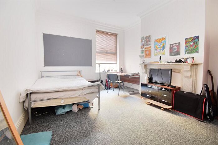 7 Bedroom Terraced House To Rent In Harcourt Road, Sheffield, S10