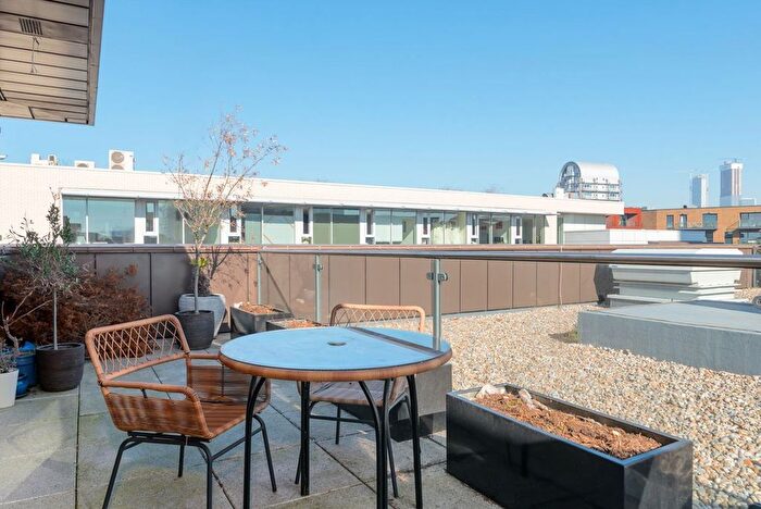 1 Bedroom Flat For Sale In Pell Street, Surrey Quays, SE8