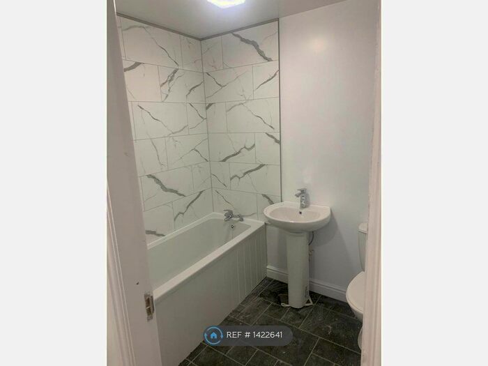 1 Bedroom Flat To Rent In Higher Church Street, Blackburn, BB2