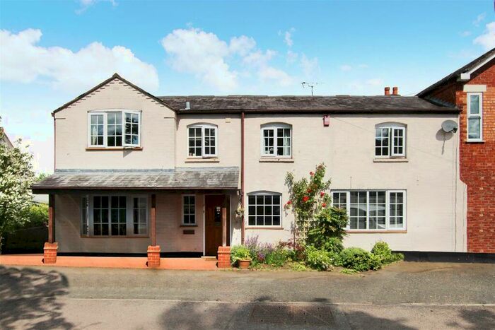 4 Bedroom Semi-Detached House To Rent In Church Road, Webheath, Redditch, B97