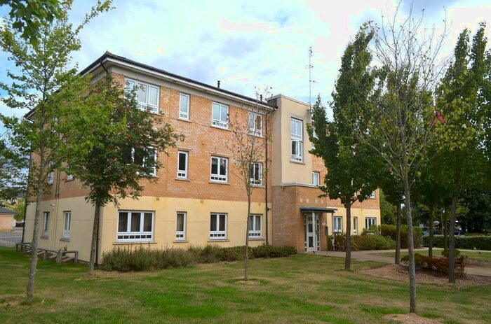 2 Bedroom Flat To Rent In Elvedon Road, Feltham, TW13