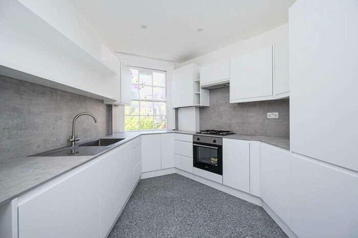 2 Bedroom Flat To Rent In Arnold Circus, , Shoreditch, London, E2