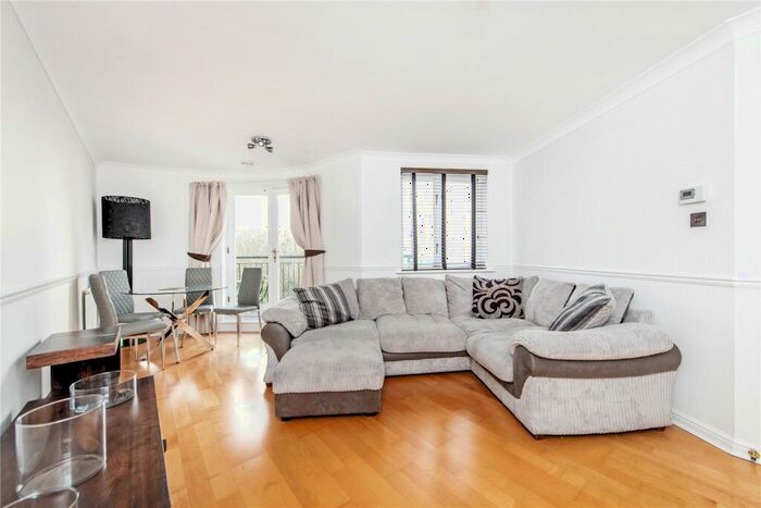 2 Bedroom Apartment To Rent In Island Row, E14