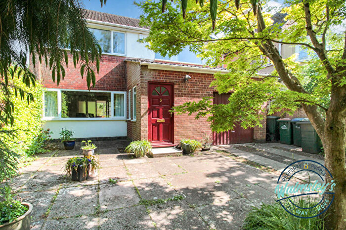 4 Bedroom Detached House For Sale In A Warwick Avenue, Earlsdon, Coventry, CV5