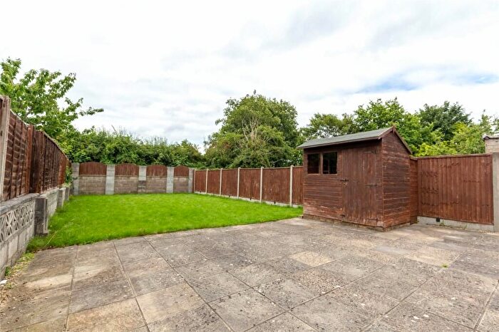 3 Bedroom Semi-Detached House To Rent In Wades Road, Bristol, BS34