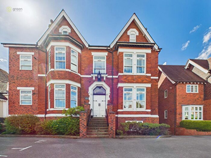 2 Bedroom Apartment For Sale In Lichfield Road, Sutton Trinity, Sutton Coldfield, B74