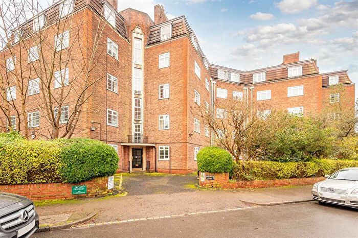 3 Bedroom Flat For Sale In Holly Road, Edgbaston, Birmingham, B16