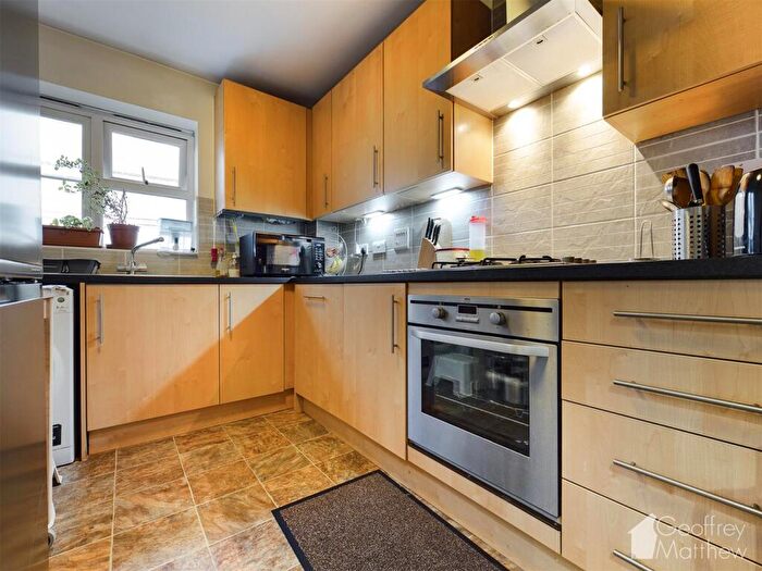2 Bedroom Flat For Sale In Cotswold Drive, Great Ashby, Stevenage, SG1